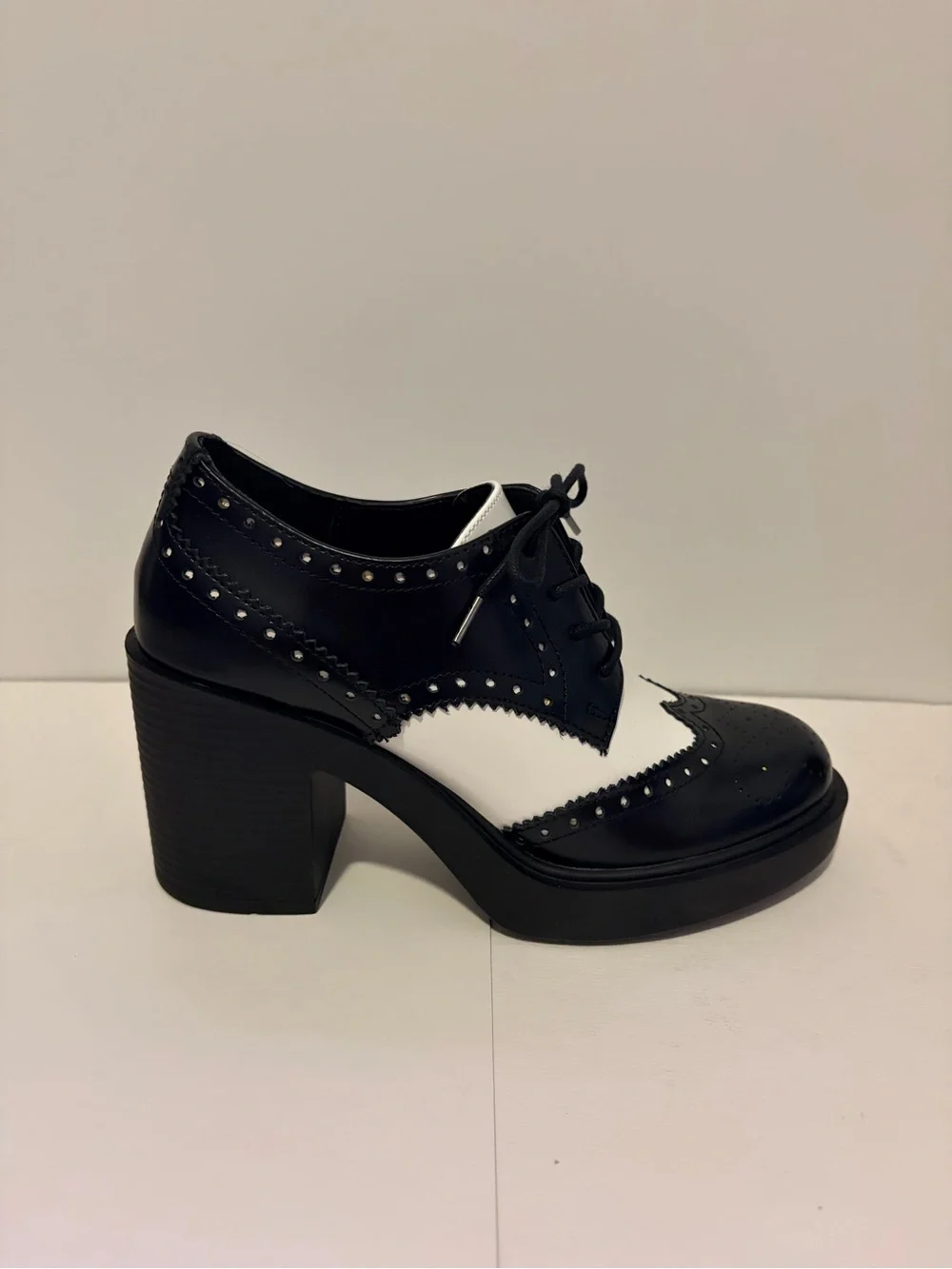 Steve Madden Tuxedo Brogue Platform Oxfords